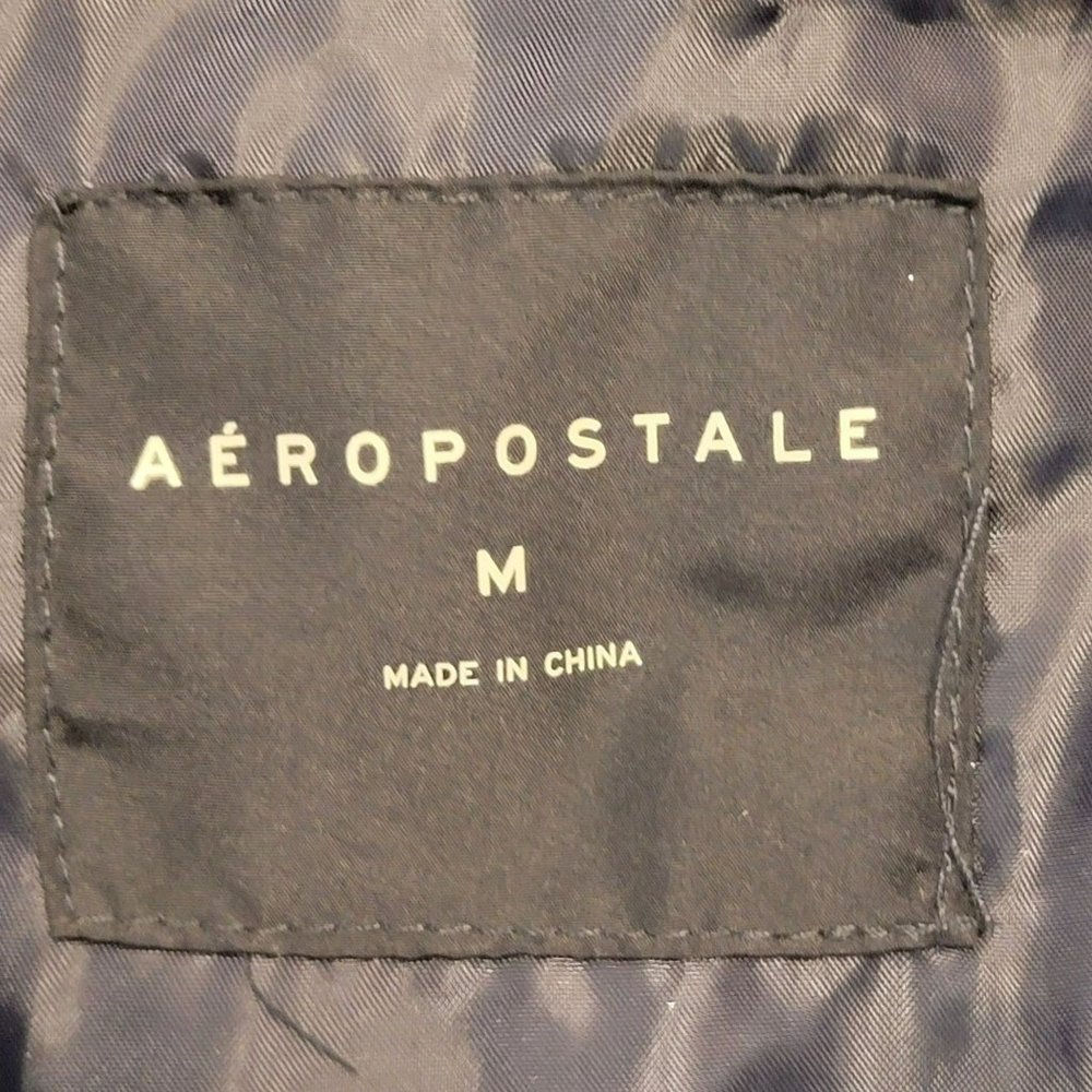 Areopostale Women's Navy Quilted Puffer Vest Size Med EUC - Picture 3 of 4